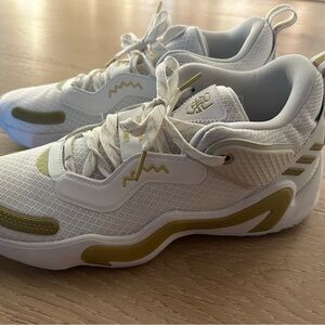 Adidas Men’s Donovan Mitchell White and Gold Sneakers Size 9.5